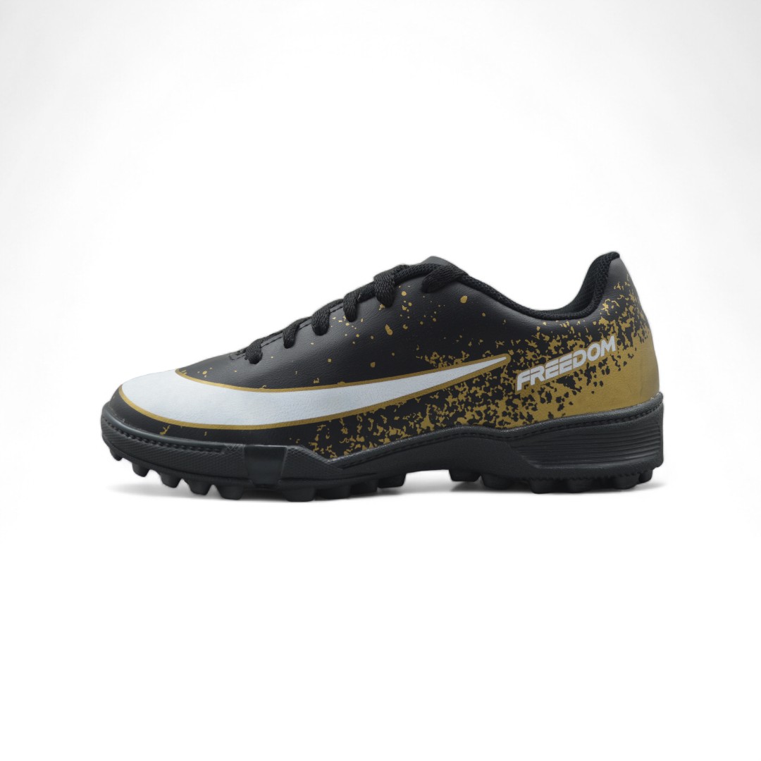 Articulo 2095<br>BOTIN F5 – FREEDOM – 34/44<br>Color 746 NEGRO / DORADO <br> <span class='titulo_secundario' style='background-color:white;color:black;margin-top:7px; margin-bottom:0px;font-size:20px;'>Precio del Par</span>