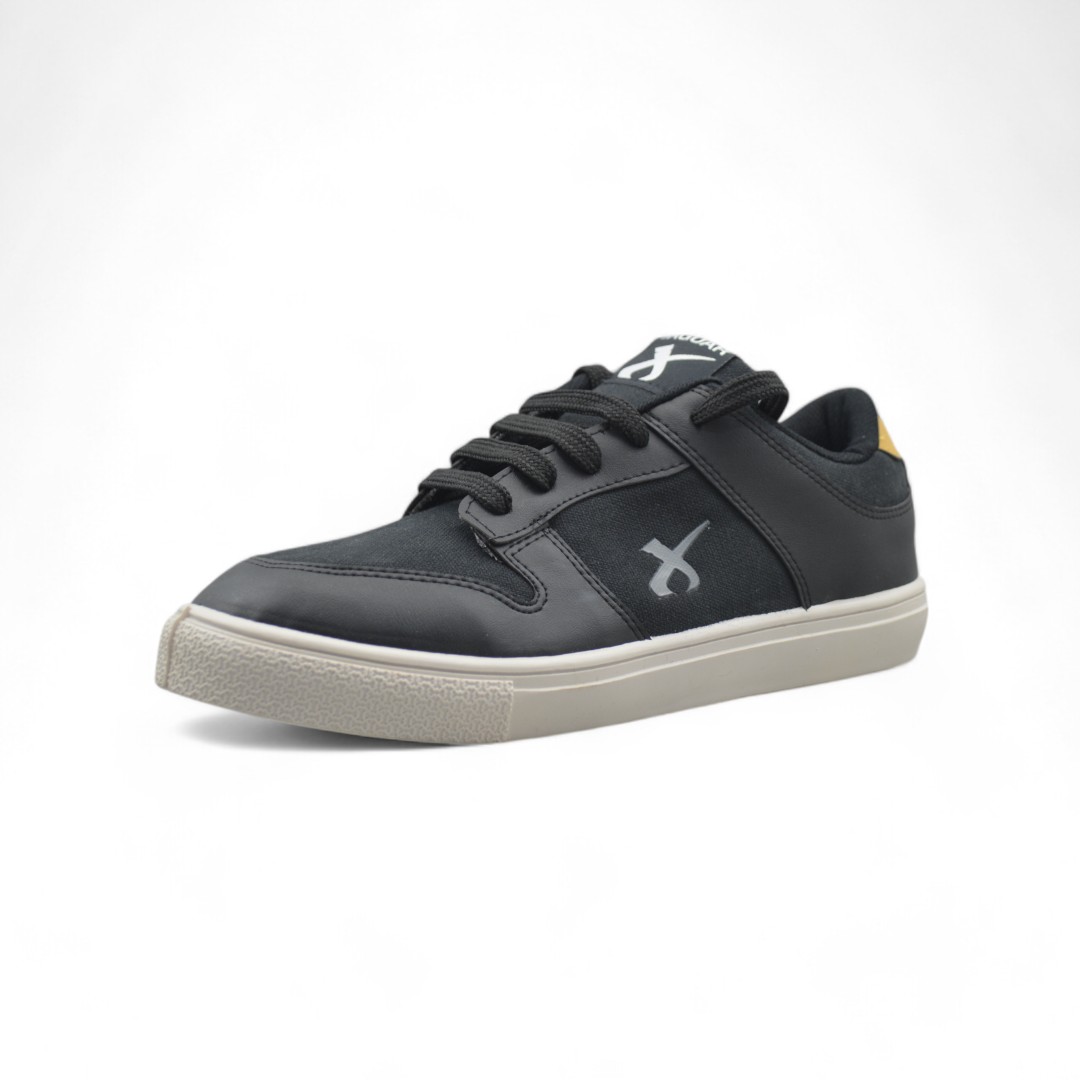  Articulo 2341<br>ZAPATILLA URBANA – JAGUAR – 41/43<br>Color 001 NEGRO <br> <span class='titulo_secundario' style='background-color:white;color:black;margin-top:7px; margin-bottom:0px;font-size:20px;'>Precio del Par</span>