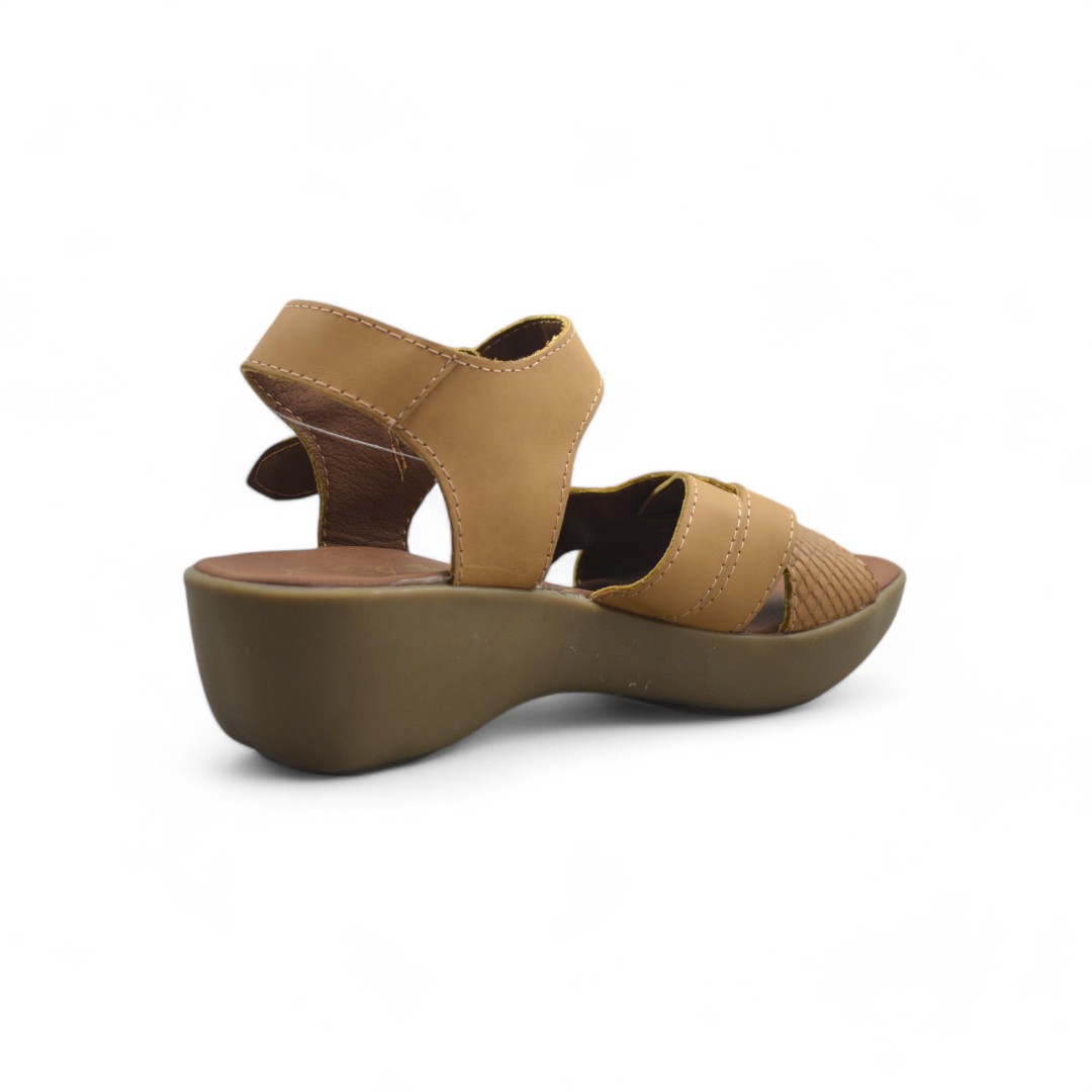 1759SUELA02-Photoroom