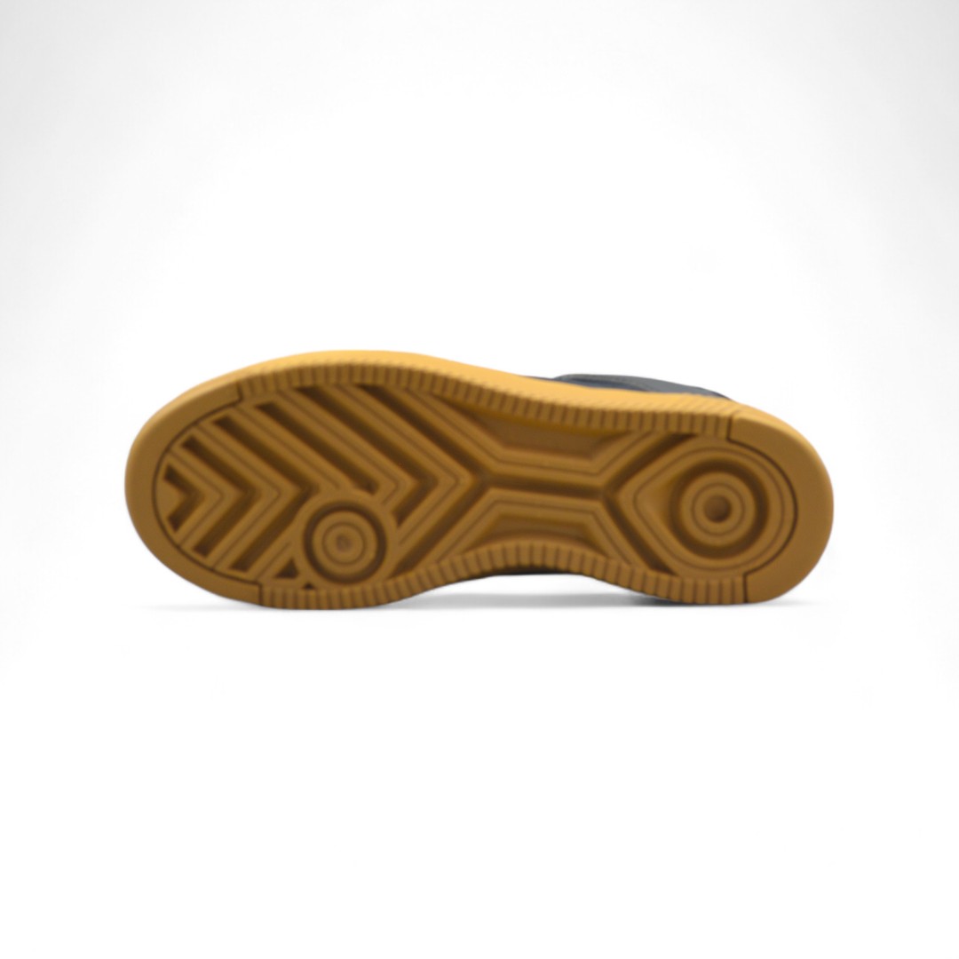 2347NEGROCARAMELO03-Photoroom