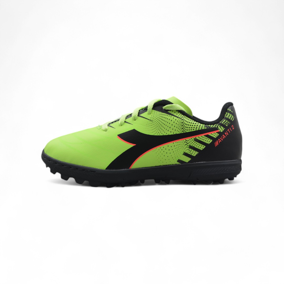 Articulo 2366<br>BOTIN F5 – DIADORA – 29/34 <br>Color 01383 VERDE/CORAL/NEGRO <br> <span class='titulo_secundario' style='background-color:white;color:black;margin-top:7px; margin-bottom:0px;font-size:20px;'>Precio del Par</span>