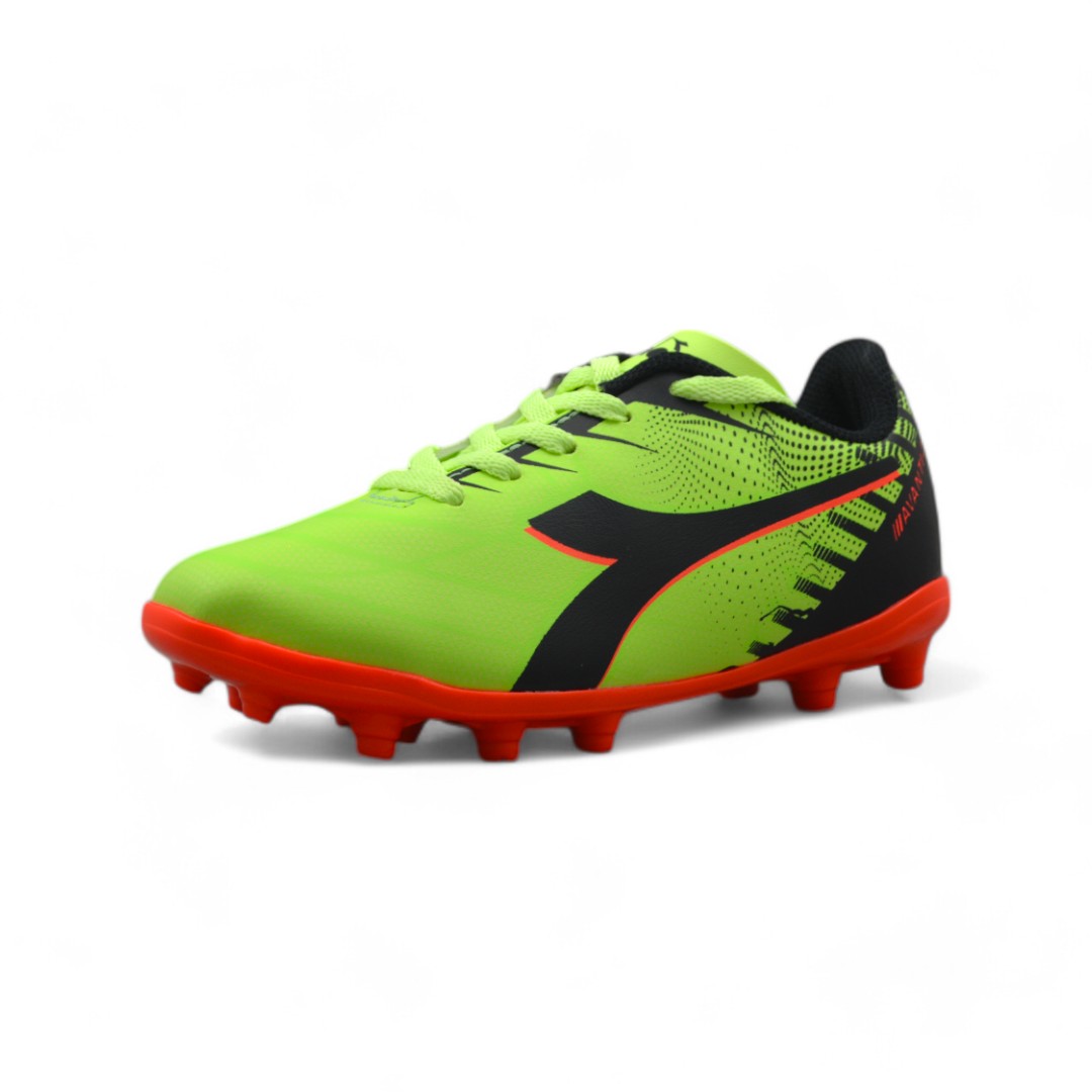 Articulo 2390<br>BOTIN CAMPO – DIADORA – 29/34<br>Color 01383 VERDE/CORAL/NEGRO <br> <span class='titulo_secundario' style='background-color:white;color:black;margin-top:7px; margin-bottom:0px;font-size:20px;'>Precio del Par</span>