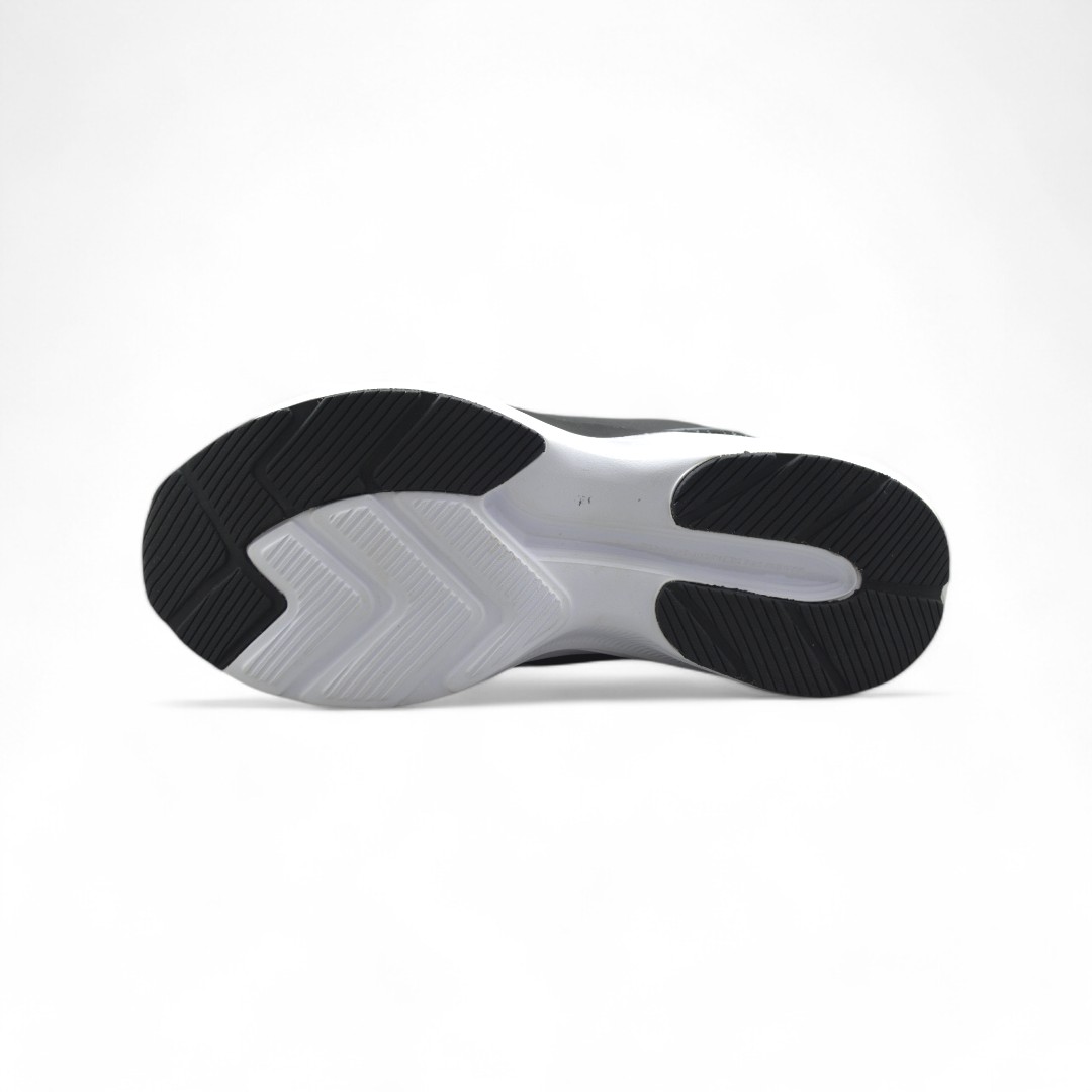 2056NEGROBLANCO03-Photoroom