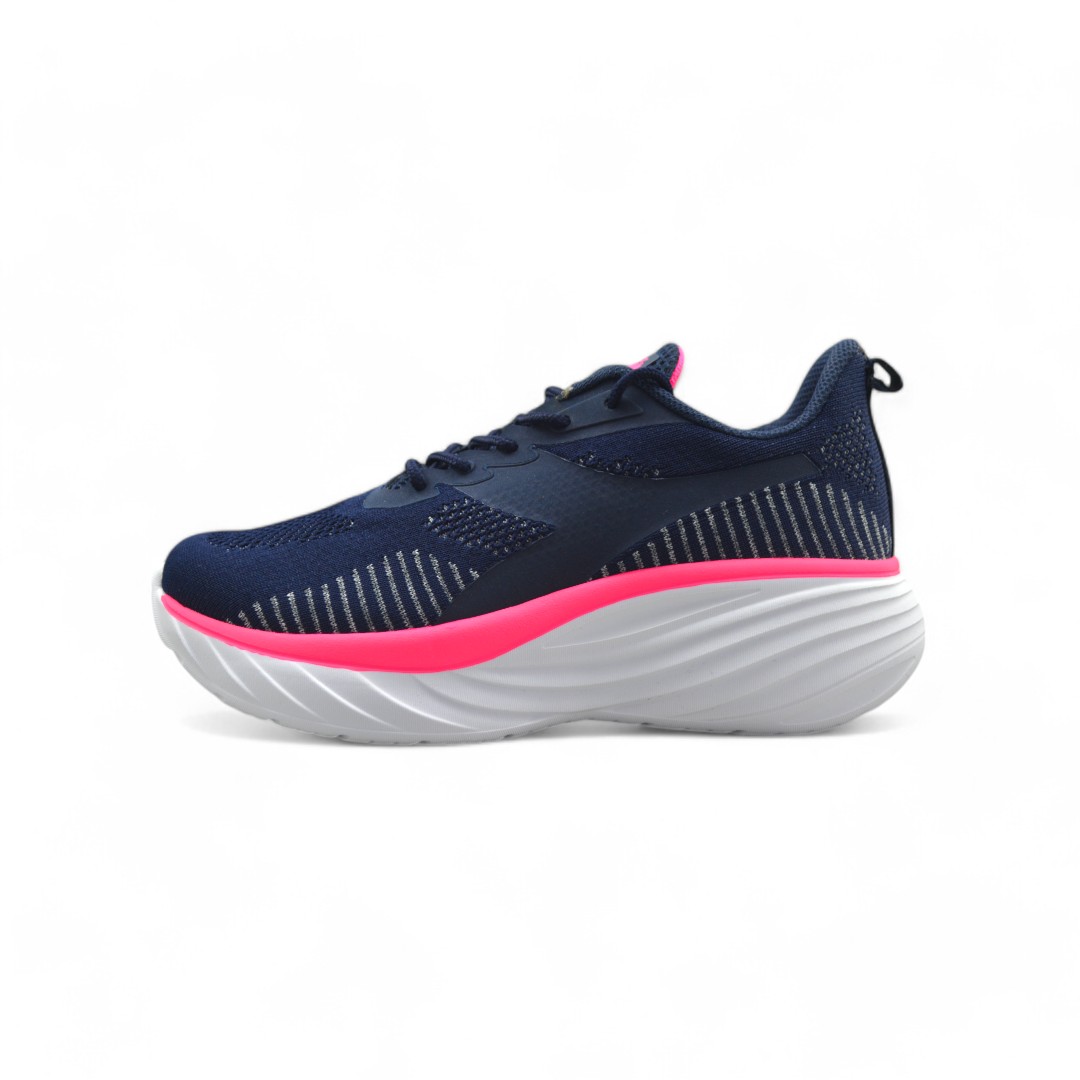 Articulo 2183<br>ZAPATILLA DEPORTIVA – DIADORA – 36/40<br>Color 690 MARINO / PINK <br> <span class='titulo_secundario' style='background-color:white;color:black;margin-top:7px; margin-bottom:0px;font-size:20px;'>Precio del Par</span>