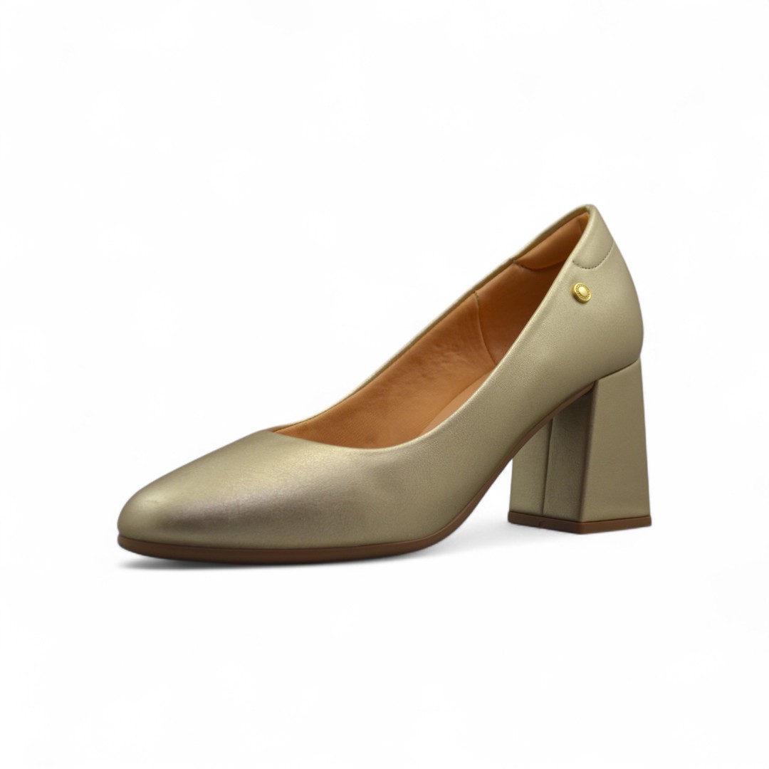 Articulo 2582<br>ZAPATO DAMA – BESTSELLER – 36/40<br>Color 01470 CHAMPAGNE <br> <span class='titulo_secundario' style='background-color:white;color:black;margin-top:7px; margin-bottom:0px;font-size:20px;'>Precio del Par</span>