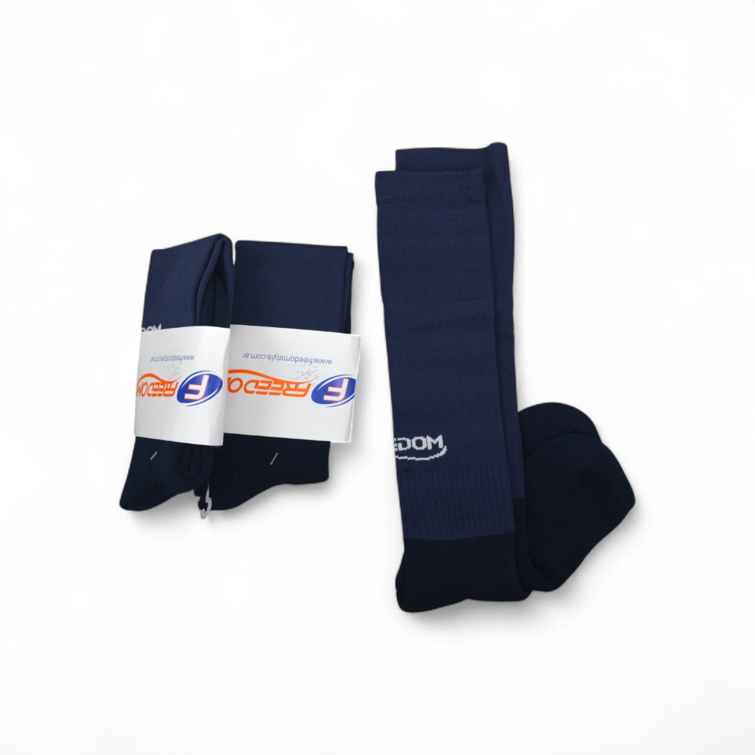 Articulo 2555<br>MEDIAS FUTBOL – FREEDOM – 31/35<br>Color 016 AZUL <br> <span class='titulo_secundario' style='background-color:white;color:black;margin-top:7px; margin-bottom:0px;font-size:20px;'>Precio del Par</span>