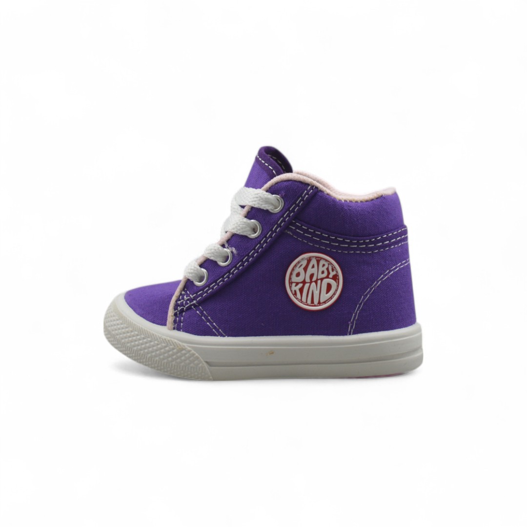  Articulo 26<br>BOTA LONA – BABY KIND – 20/26 <br>Color 018 VIOLETA <br> <span class='titulo_secundario' style='background-color:white;color:black;margin-top:7px; margin-bottom:0px;font-size:20px;'>Precio del Par</span>