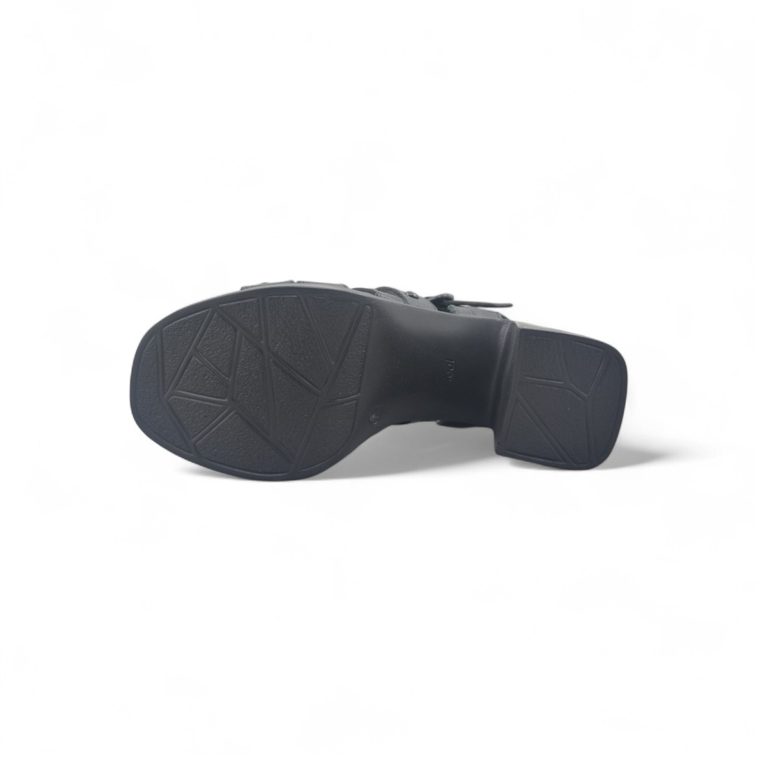 2692NEGRO03-Photoroom