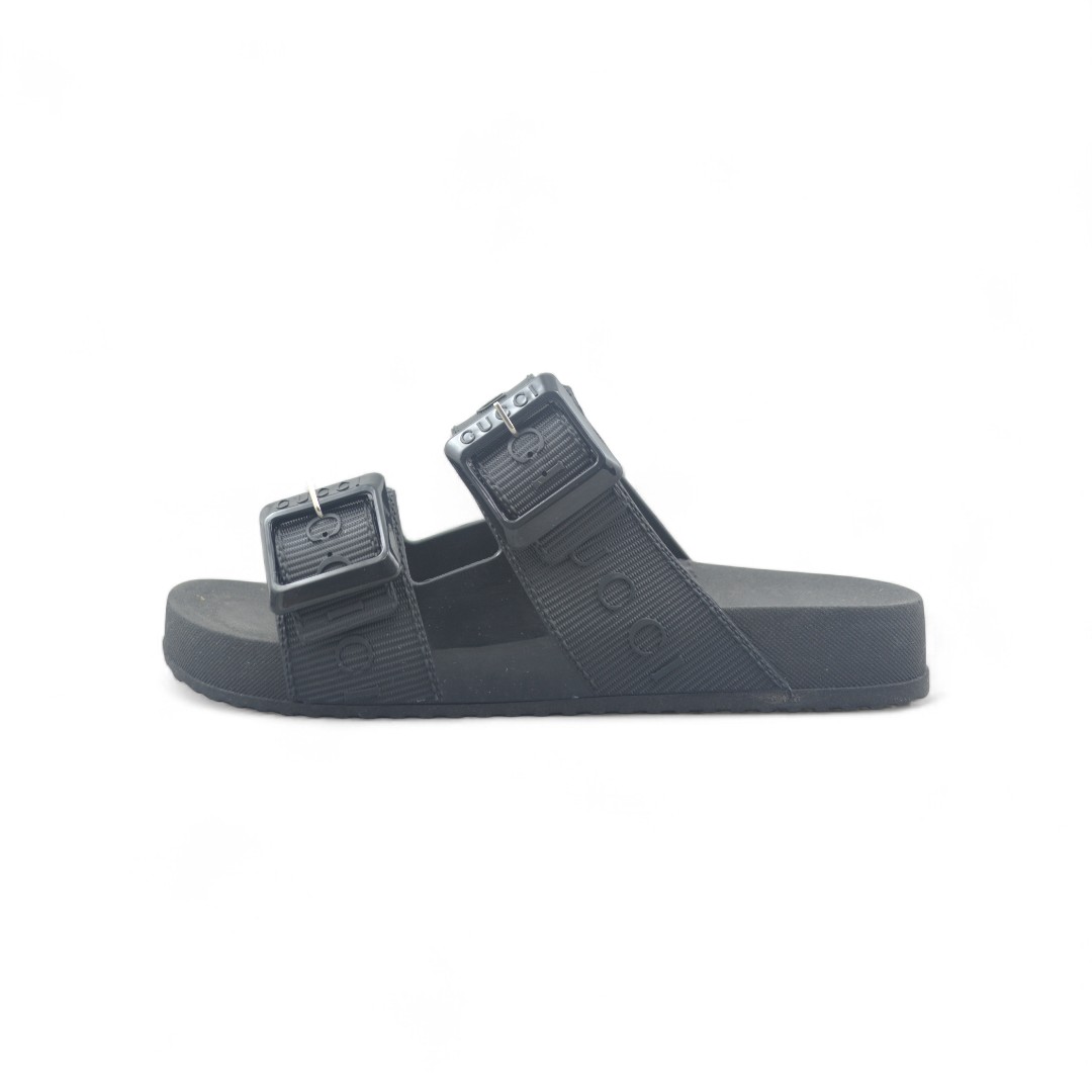  Articulo 2696<br>CHINELA PLAYERA – MI BAUTI – 35/42<br>Color 001 NEGRO <br> <span class='titulo_secundario' style='background-color:white;color:black;margin-top:7px; margin-bottom:0px;font-size:20px;'>Precio del Par</span>