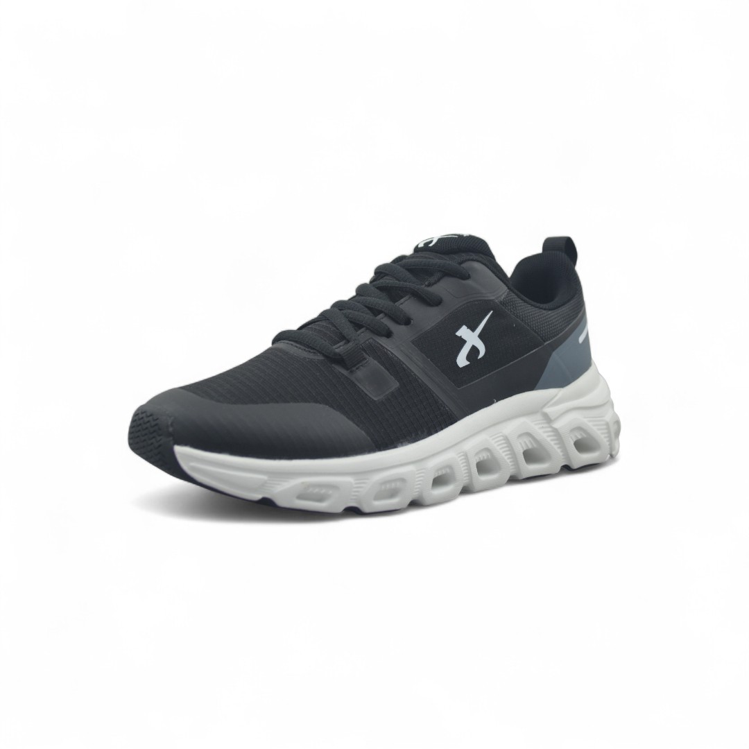 Articulo 2716<br>ZAPATILLA DEPORTIVA – JAGUAR – 35/40<br>Color 001 NEGRO <br> <span class='titulo_secundario' style='background-color:white;color:black;margin-top:7px; margin-bottom:0px;font-size:20px;'>Precio del Par</span>