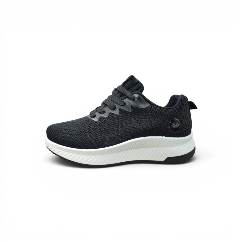 ZAPATILLA URBANA - WAKE - 35/40 – Negro